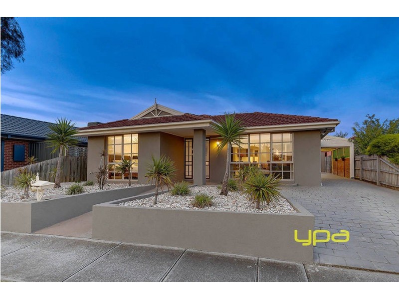 30 Aitken Drive, Delahey VIC 3037