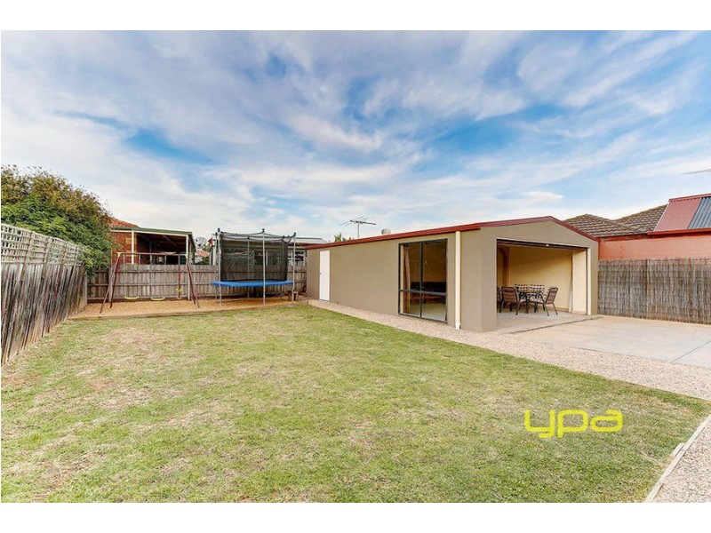 30 Aitken Drive, Delahey VIC 3037