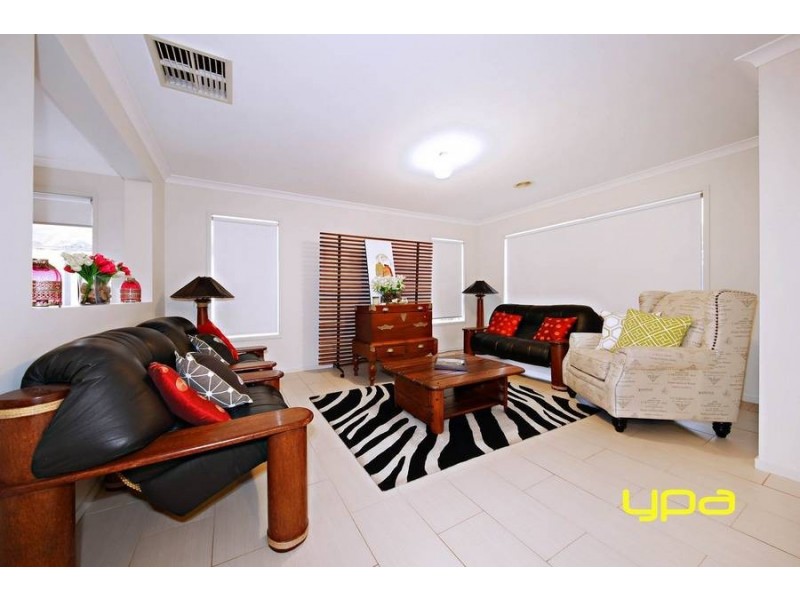 99 George Street, Taylors Hill VIC 3037