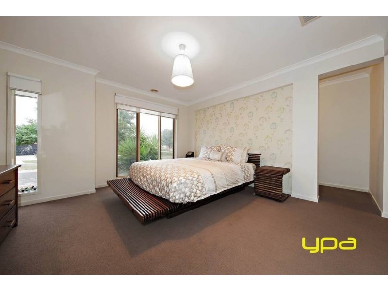 99 George Street, Taylors Hill VIC 3037