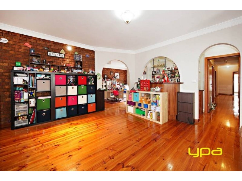 17 Lady Nelson Way, Keilor Downs VIC 3038