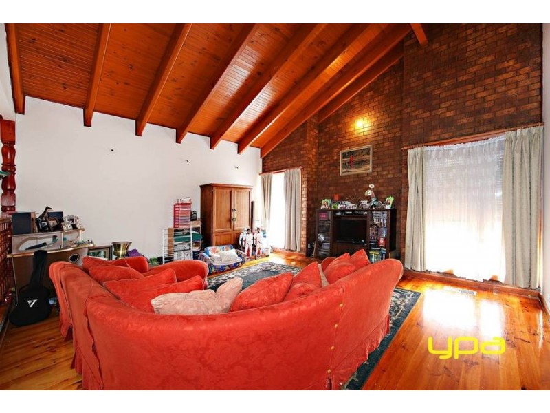 17 Lady Nelson Way, Keilor Downs VIC 3038