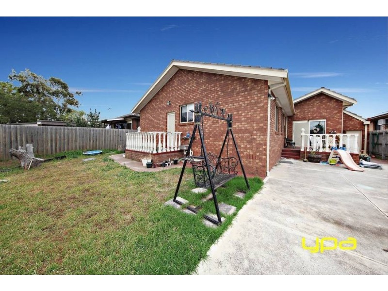 17 Lady Nelson Way, Keilor Downs VIC 3038