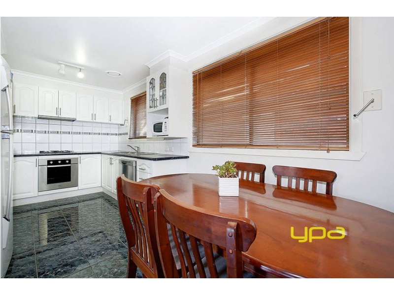 14 Grevillea Road, Kings Park VIC 3021