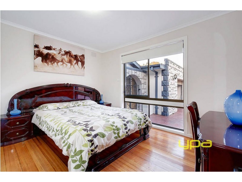 14 Grevillea Road, Kings Park VIC 3021