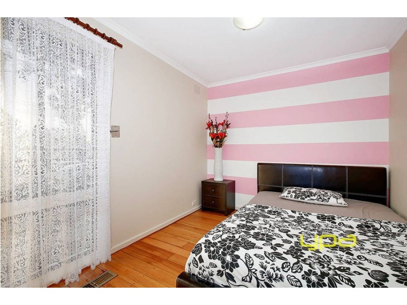 14 Grevillea Road, Kings Park VIC 3021