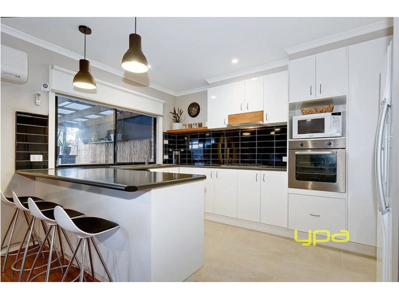 20 Mathisen Terrace, Hillside VIC 3037