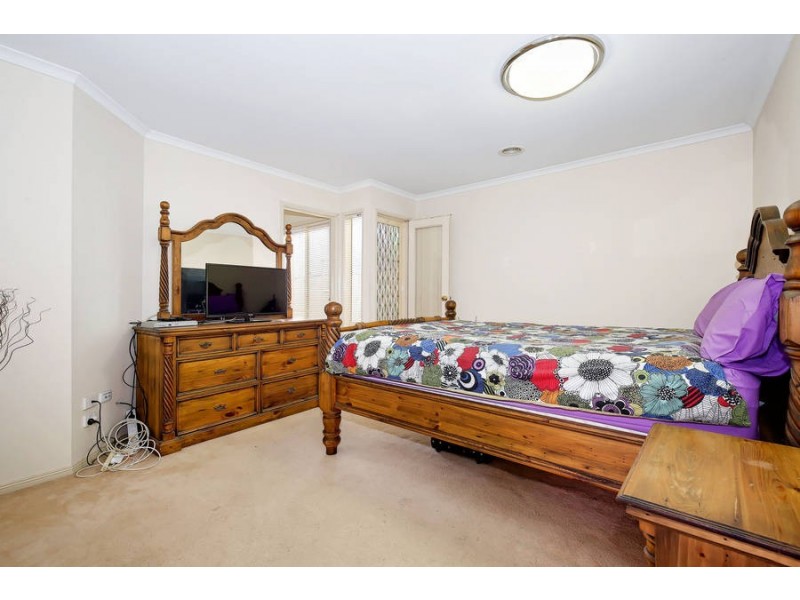 17 Allenby Road, Hillside VIC 3037