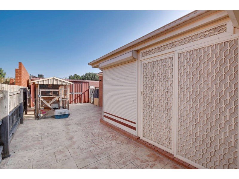 17 Allenby Road, Hillside VIC 3037