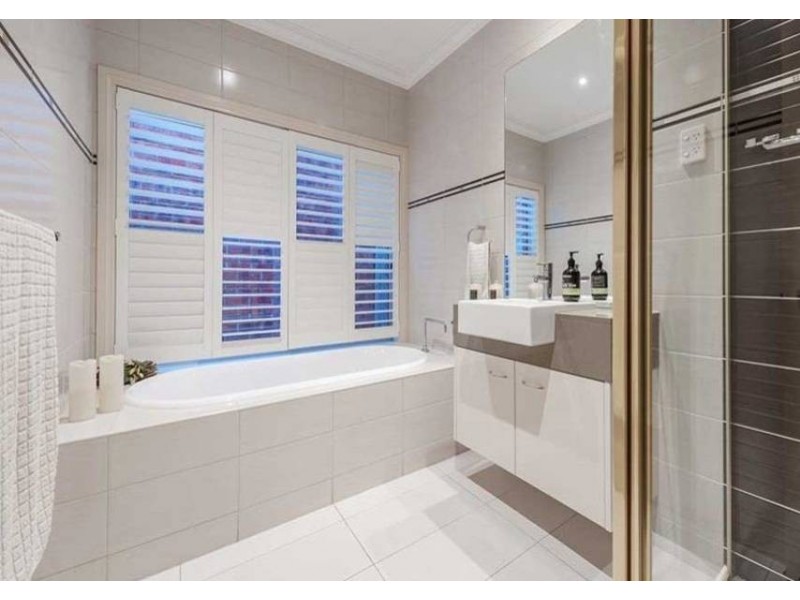 7  Faraday Court, Taylors Hill VIC 3037