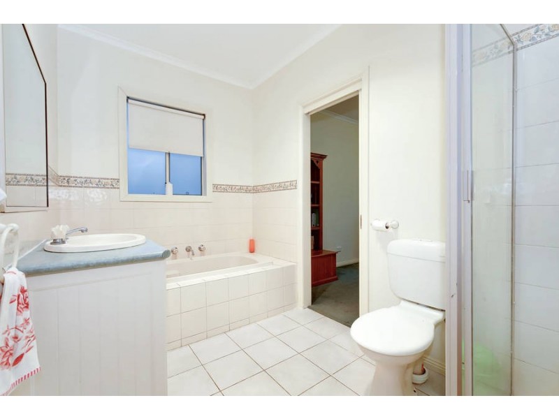 4 Silvana Way, Hillside VIC 3037