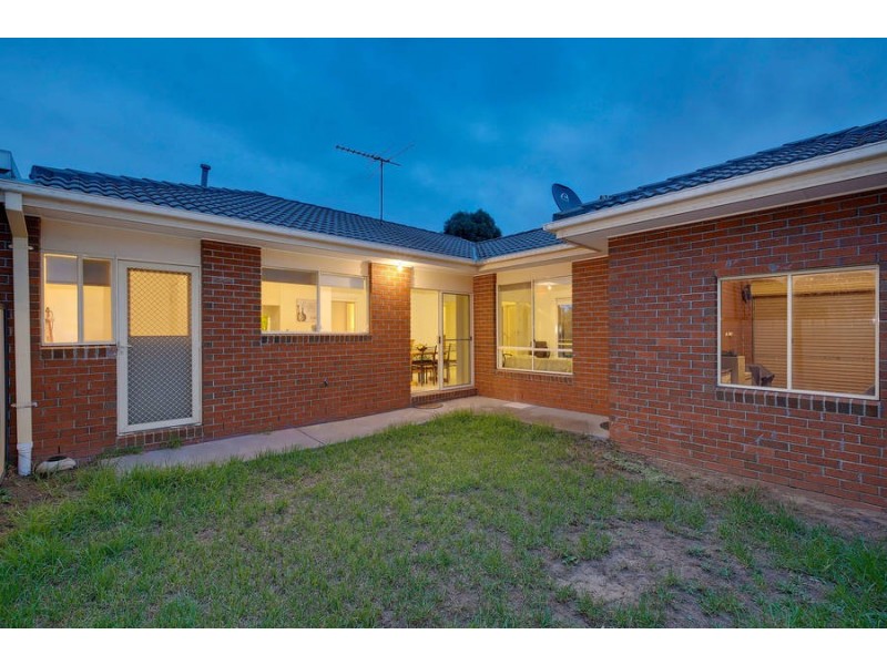 4 Silvana Way, Hillside VIC 3037