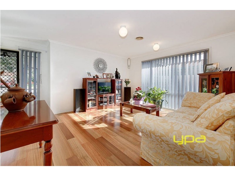 8 Brindalee Way, Hillside VIC 3037