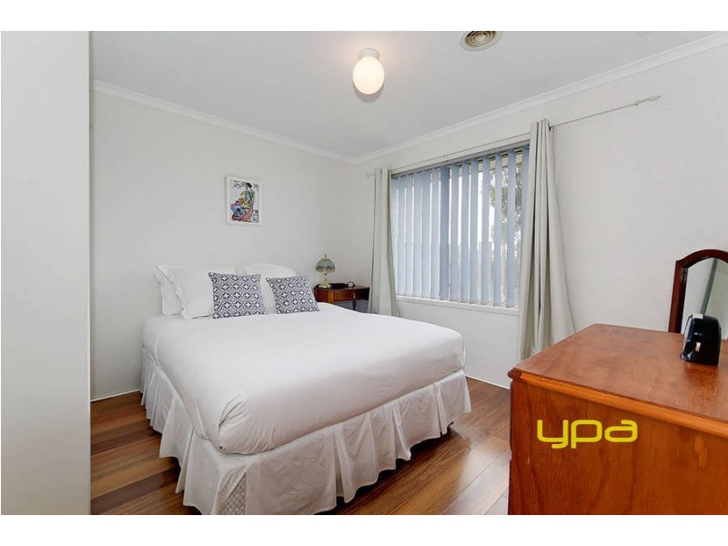 8 Brindalee Way, Hillside VIC 3037