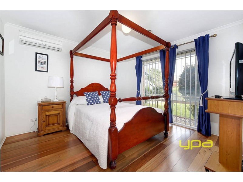 8 Brindalee Way, Hillside VIC 3037