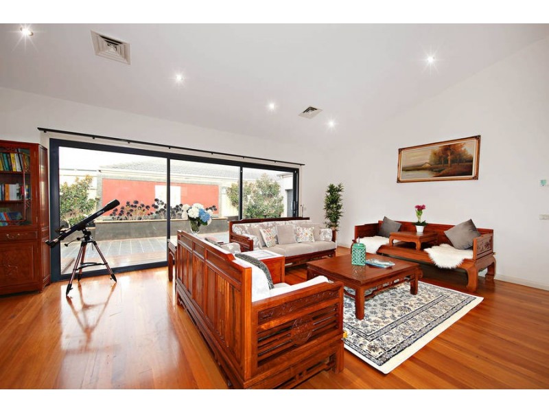 9 Bowman Court, Taylors Hill VIC 3037