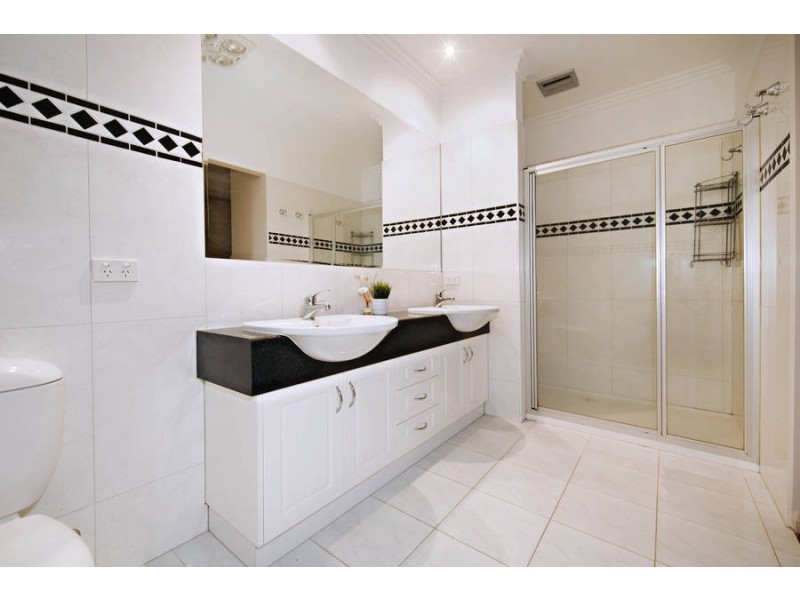 9 Bowman Court, Taylors Hill VIC 3037