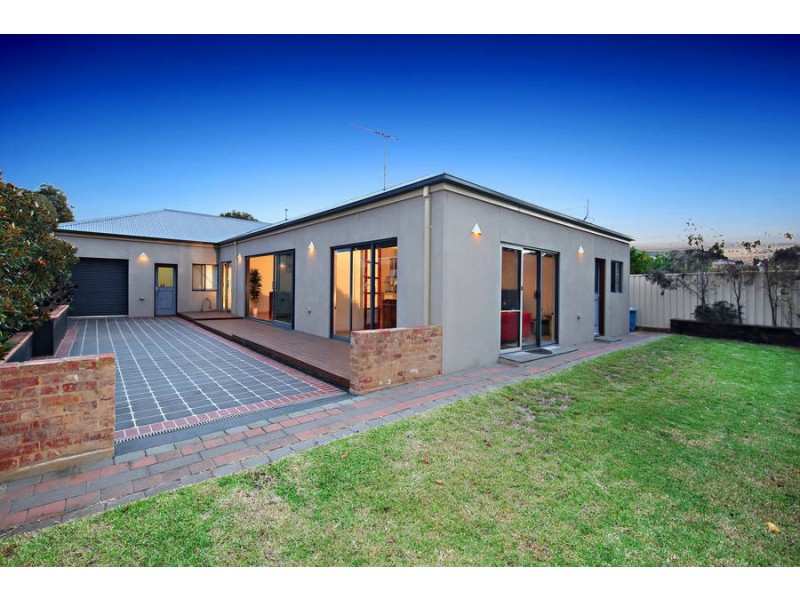 9 Bowman Court, Taylors Hill VIC 3037