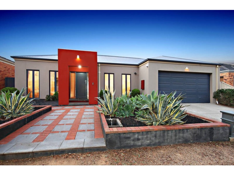 9 Bowman Court, Taylors Hill VIC 3037