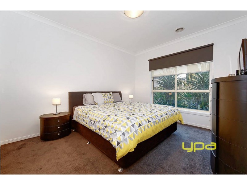 1/10 Elgin Close, Hillside VIC 3037