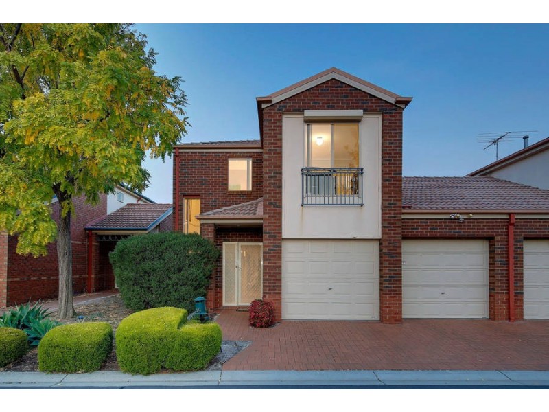 49 The Glades, Taylors Hill VIC 3037