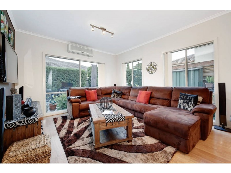 49 The Glades, Taylors Hill VIC 3037