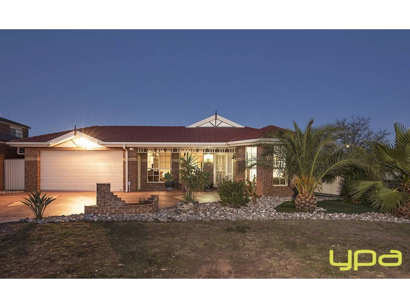 68 Watervale Blvd, Taylors Hill VIC 3037