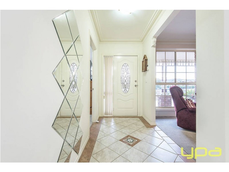 68 Watervale Blvd, Taylors Hill VIC 3037