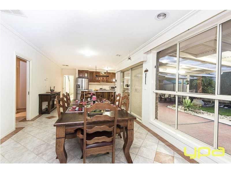 68 Watervale Blvd, Taylors Hill VIC 3037