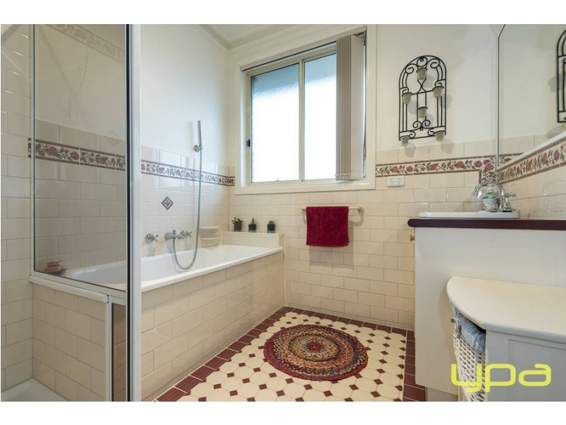 68 Watervale Blvd, Taylors Hill VIC 3037