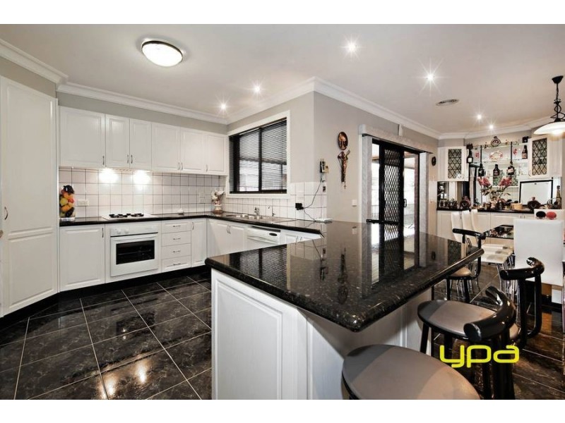 24 Jamieson Terrace, Taylors Hill VIC 3037