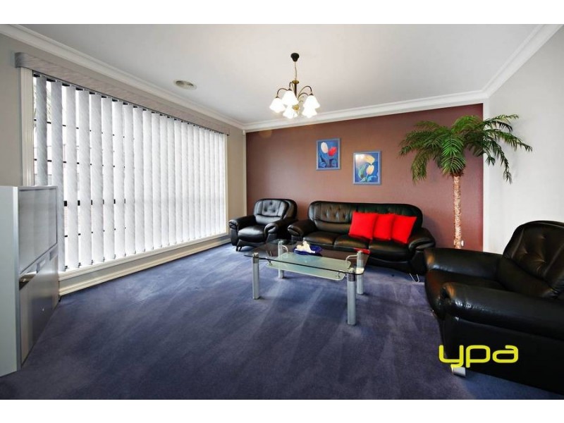 24 Jamieson Terrace, Taylors Hill VIC 3037