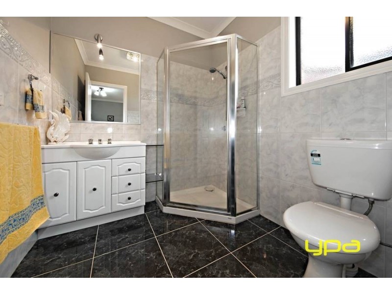 24 Jamieson Terrace, Taylors Hill VIC 3037