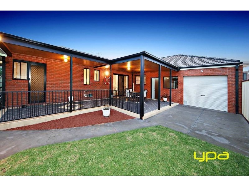 24 Jamieson Terrace, Taylors Hill VIC 3037