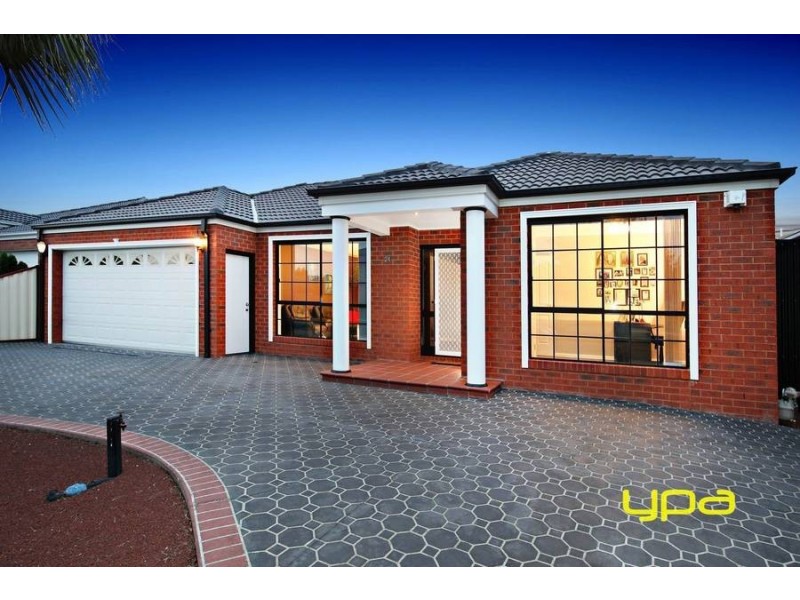 24 Jamieson Terrace, Taylors Hill VIC 3037