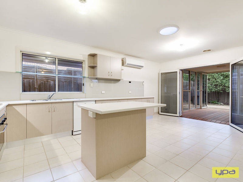 8A Shields Court, Sydenham VIC 3037
