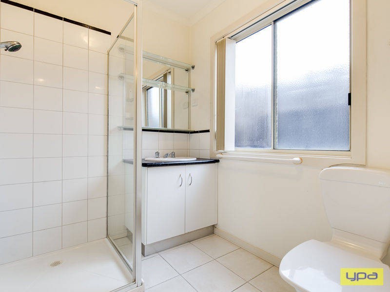 8A Shields Court, Sydenham VIC 3037