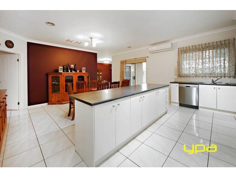 81 George Street, Taylors Hill VIC 3037