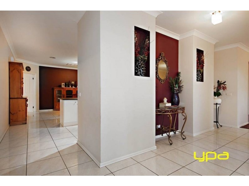 81 George Street, Taylors Hill VIC 3037