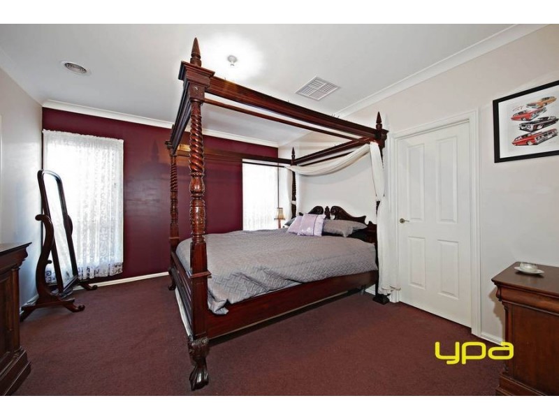 81 George Street, Taylors Hill VIC 3037