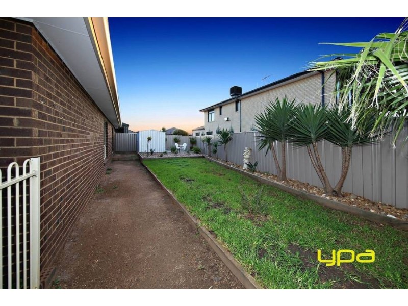 81 George Street, Taylors Hill VIC 3037