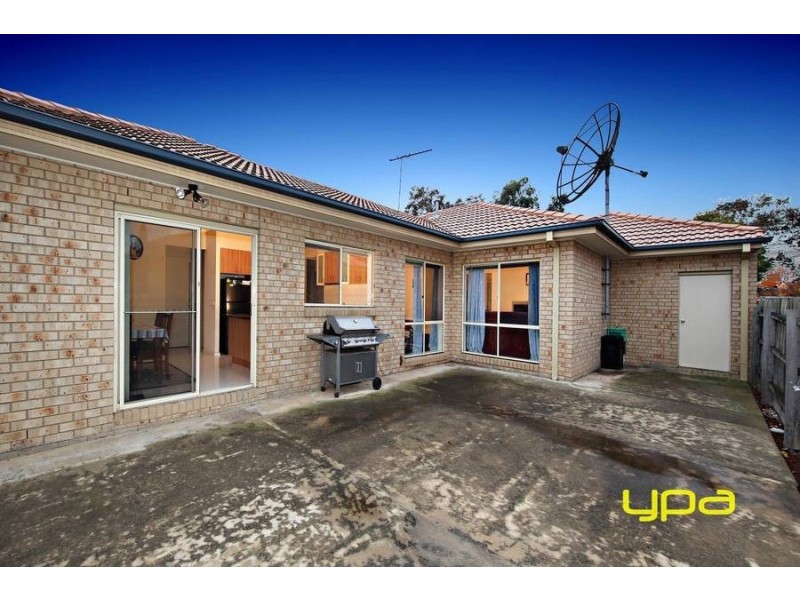 11 Durack Circuit, Taylors Hill VIC 3037