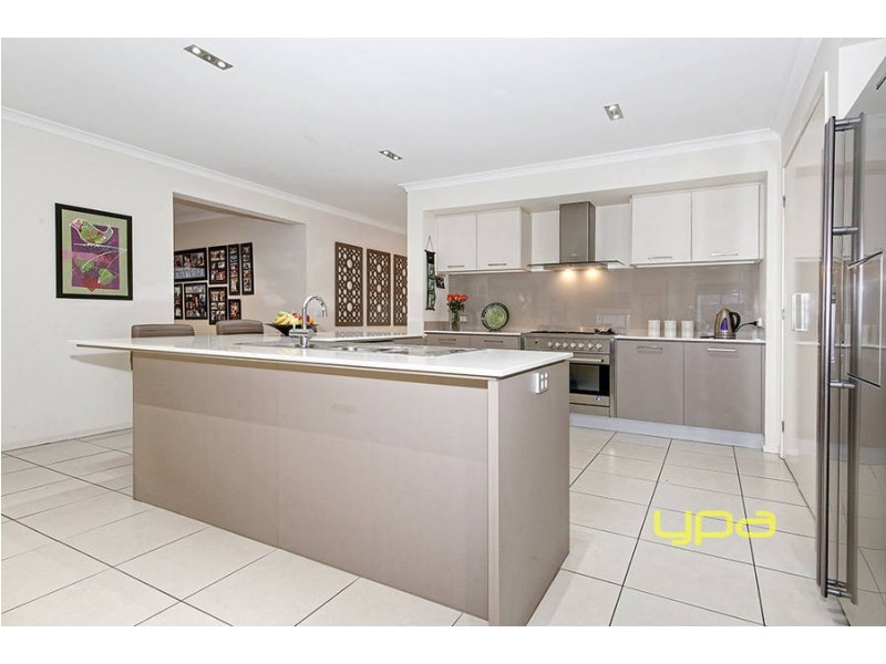 79 Jacaranda Drive, Taylors Hill VIC 3037