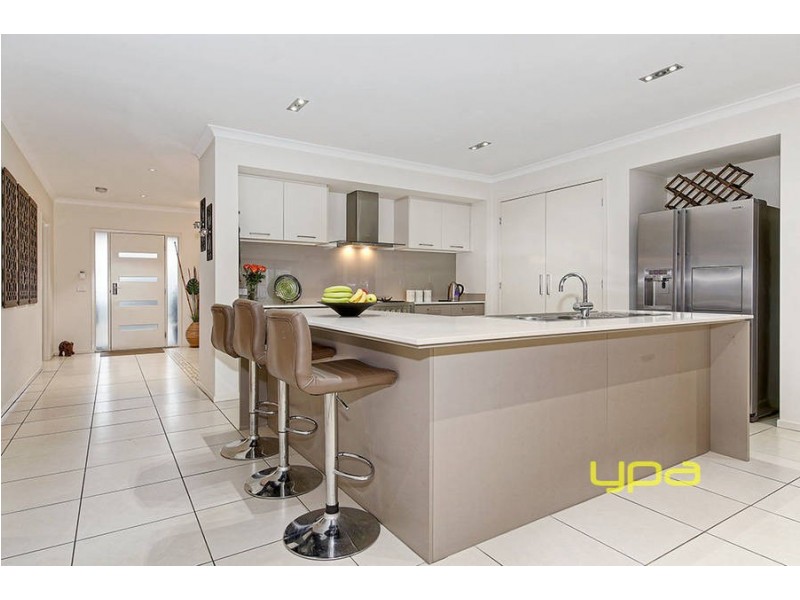 79 Jacaranda Drive, Taylors Hill VIC 3037