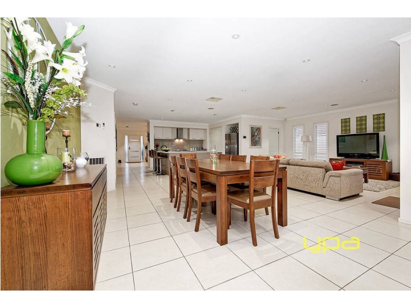 79 Jacaranda Drive, Taylors Hill VIC 3037