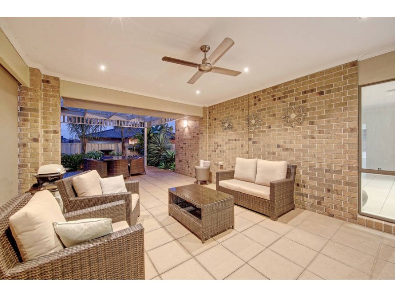 79 Jacaranda Drive, Taylors Hill VIC 3037