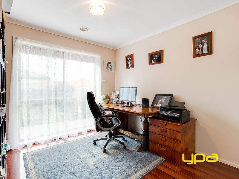 30 Bungarim Wynd, Sydenham VIC 3037