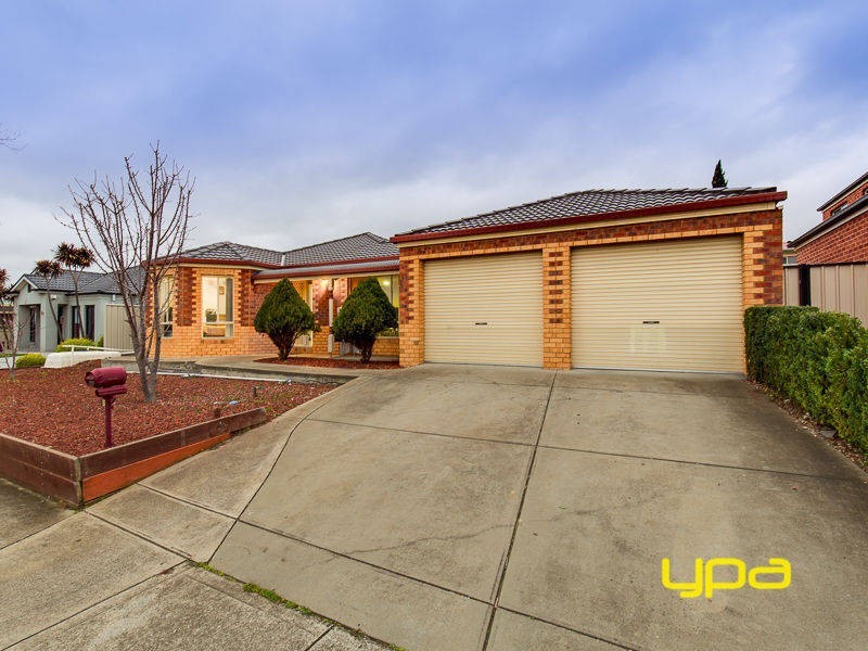 37 Jindabyne Avenue, Taylors Hill VIC 3037