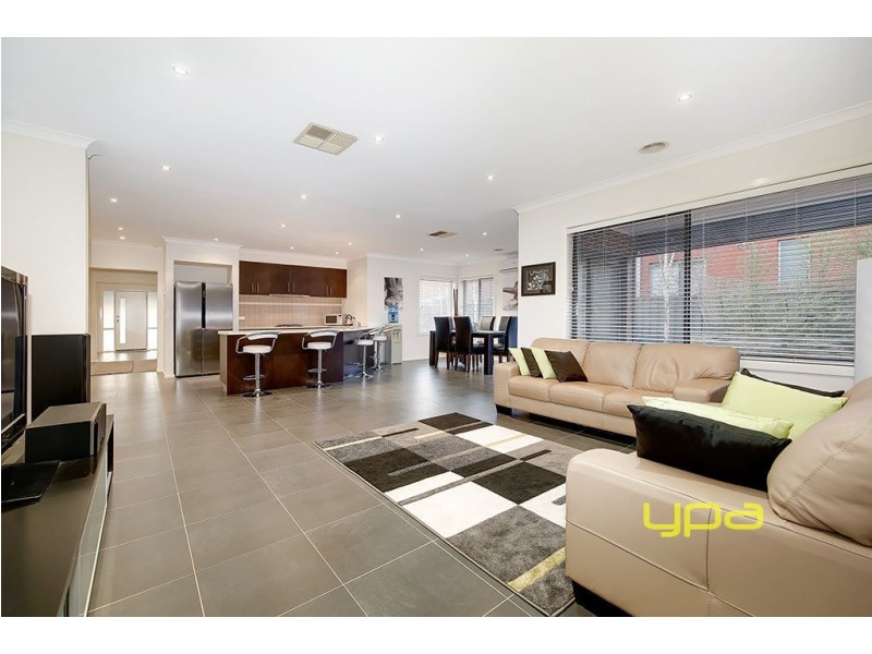 36 Domain Drive, Hillside VIC 3037