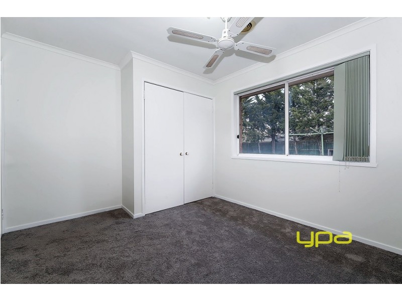 8 Penshurst Court, Hillside VIC 3037